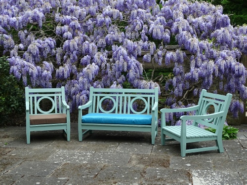 Leagrave Lounger Chair and Sofa painted Light Tioram