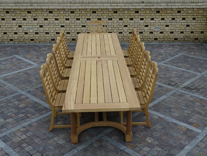 Sissinghurst Chairs & Refectory Table