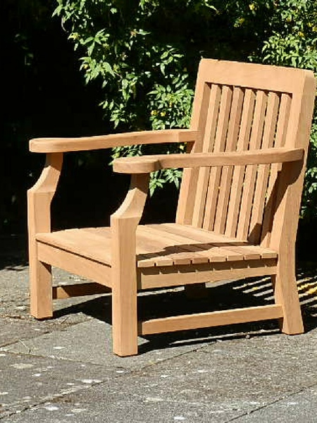 Lounger Chair in Peacock style