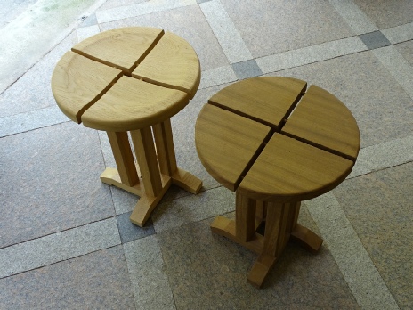 Pedestal Round Stool & Round Coffee Table