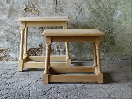 Stool Splayed Turned Legs - Rectanguar Tops