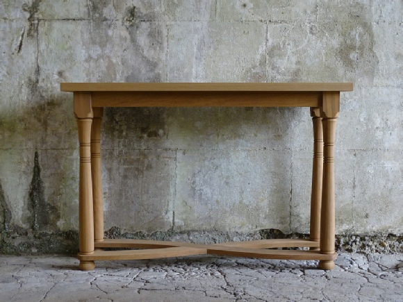 Lotus Column Console Table